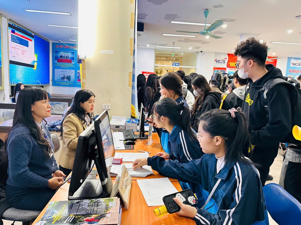 Hà Nội khai trương Cổng thông tin việc làm và tổ chức phiên giao dịch việc làm chuyên đề công nghệ thông tin Hà Nội khai trương Cổng thông tin việc làm và tổ chức phiên giao dịch việc làm chuyên đề công nghệ thông tin