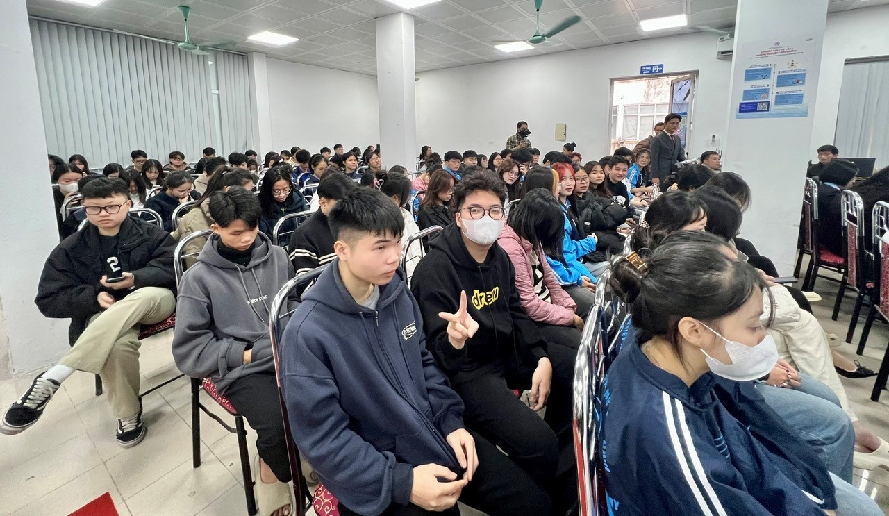 Hà Nội khai trương Cổng thông tin việc làm và tổ chức phiên giao dịch việc làm chuyên đề công nghệ thông tin Hà Nội khai trương Cổng thông tin việc làm và tổ chức phiên giao dịch việc làm chuyên đề công nghệ thông tin