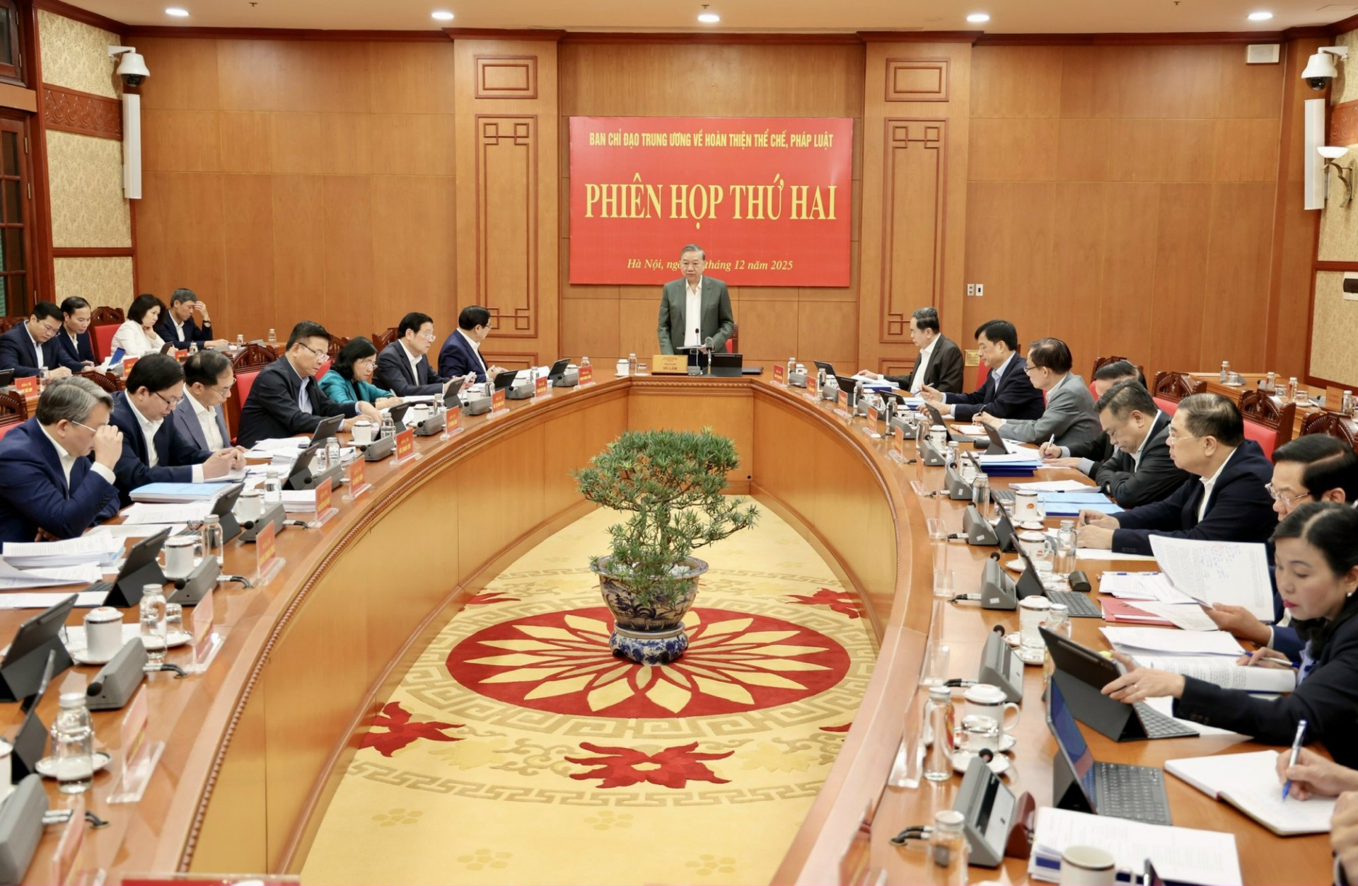 Phiên họp thứ hai dưới sự chủ trì của đồng chí Tổng Bí thư Tô Lâm, Trưởng Ban Chỉ đạo - Ảnh: VGP Phiên họp thứ hai dưới sự chủ trì của đồng chí Tổng Bí thư Tô Lâm, Trưởng Ban Chỉ đạo - Ảnh: VGP