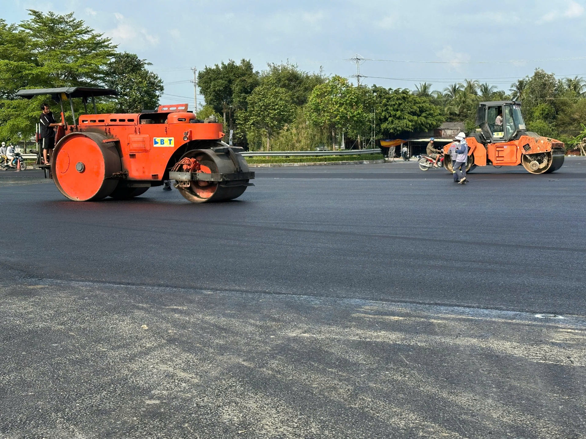 Cao tốc Cần Thơ - Cà Mau trước ngày khánh thành Cao tốc Cần Thơ - Cà Mau trước ngày khánh thành