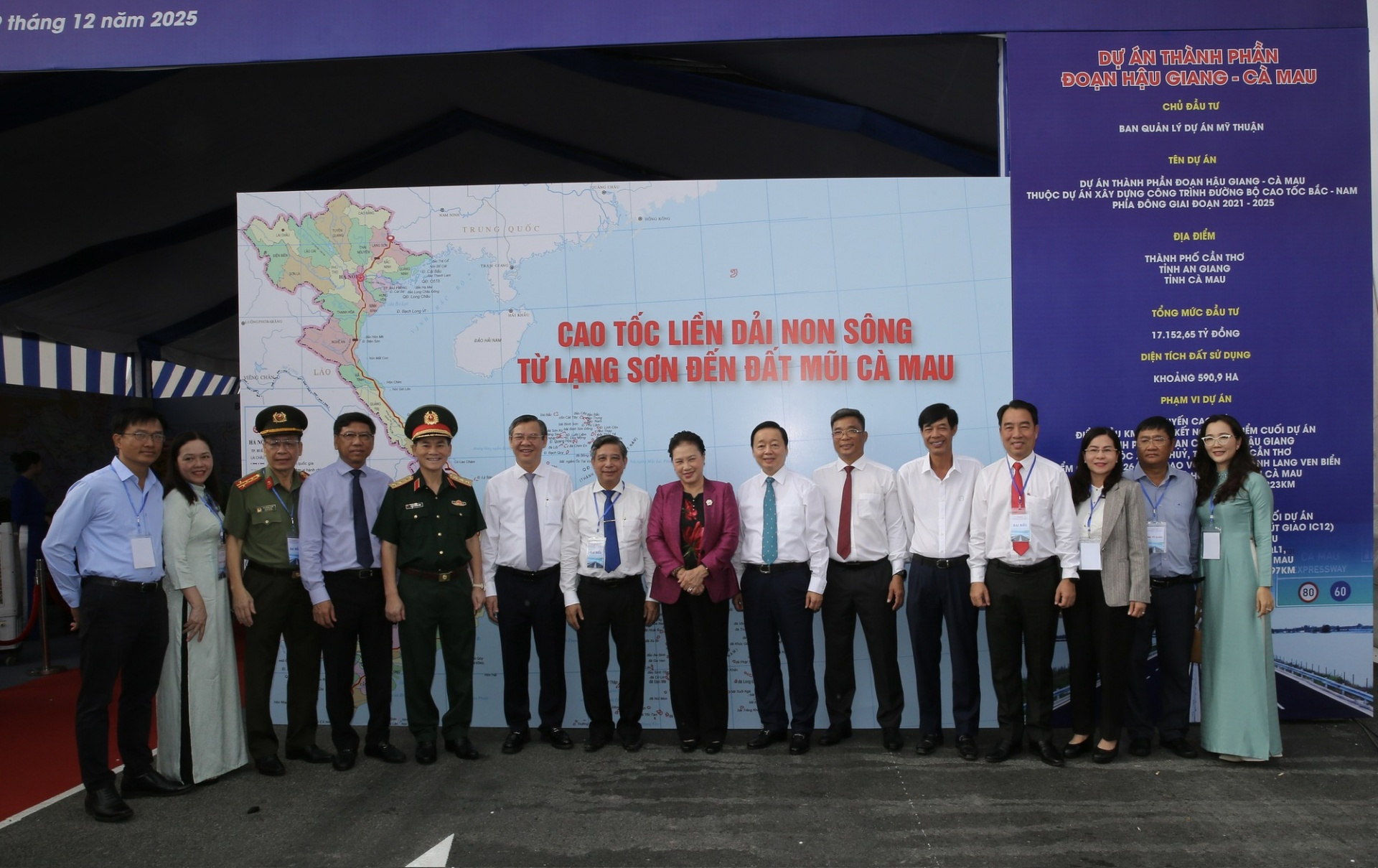   Nguyên Chủ tịch Quốc hội Nguyễn Thị Kim Ngân, Phó Thủ tướng Trần Hồng Hà dự lễ khánh thành tuyến chính dự án thành phần đoạn Cần Thơ - Hậu Giang và thông xe kỹ thuật đoạn Hậu Giang – Cà Mau thuộc dự án đường bộ cao tốc Bắc - Nam phía Đông - Ảnh: VGP