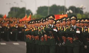 Quân đội Nhân dân vững bước dưới cờ Đảng quang vinh