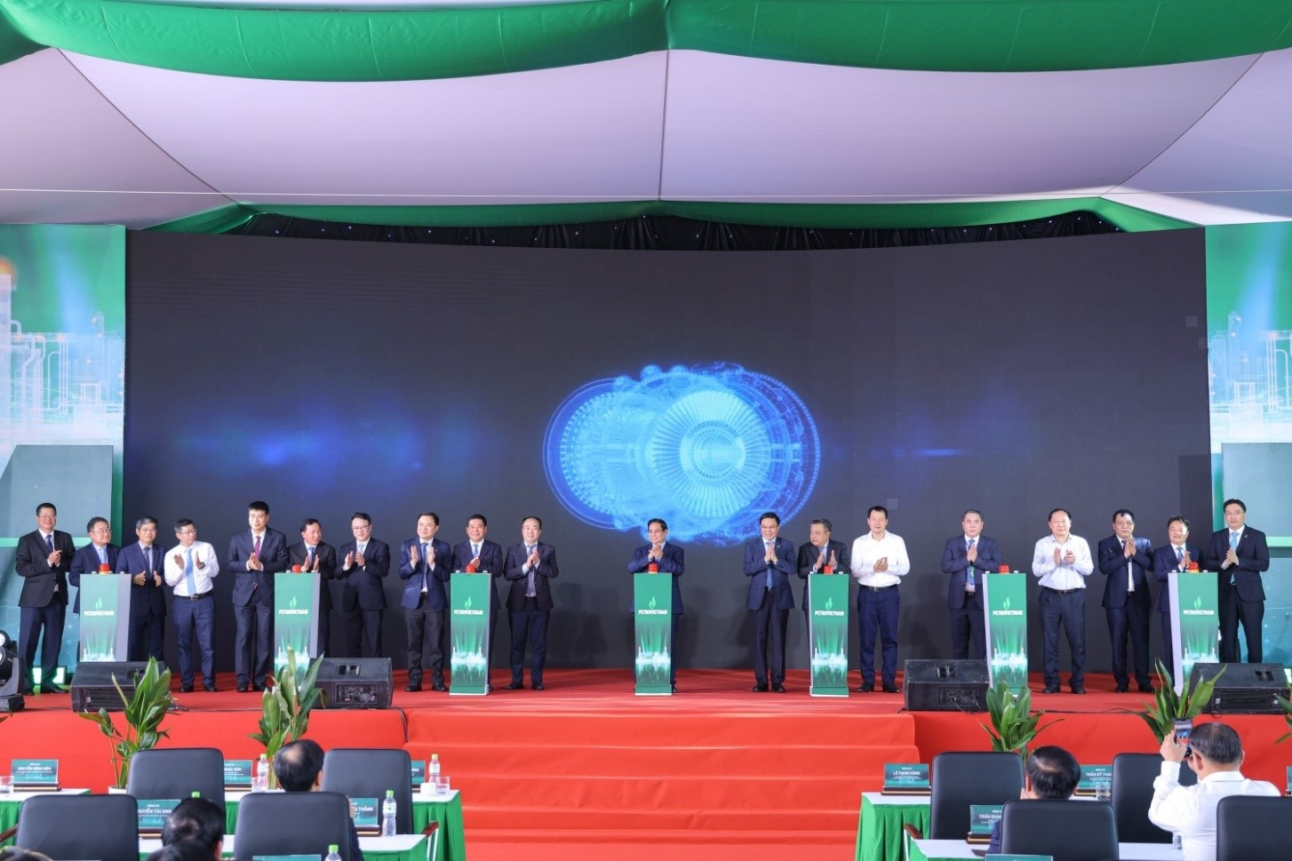 Nhà máy điện Nhơn Trạch 3&4 - Minh chứng sinh động cho bản lĩnh, năng lực tổ chức, điều hành và tinh thần vượt khó của Petrovietnam