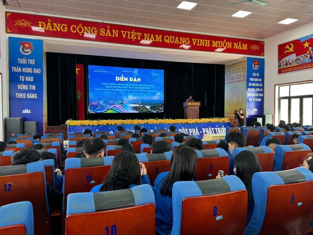 Đẩy mạnh vai trò chủ lực của thanh niên nông thôn trong tiến trình chuyển đổi số kinh tế