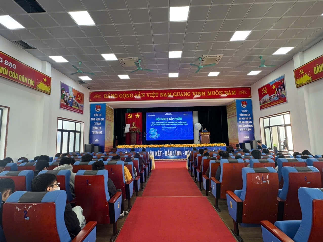 Đẩy mạnh vai trò chủ lực của thanh niên nông thôn trong tiến trình chuyển đổi số kinh tế