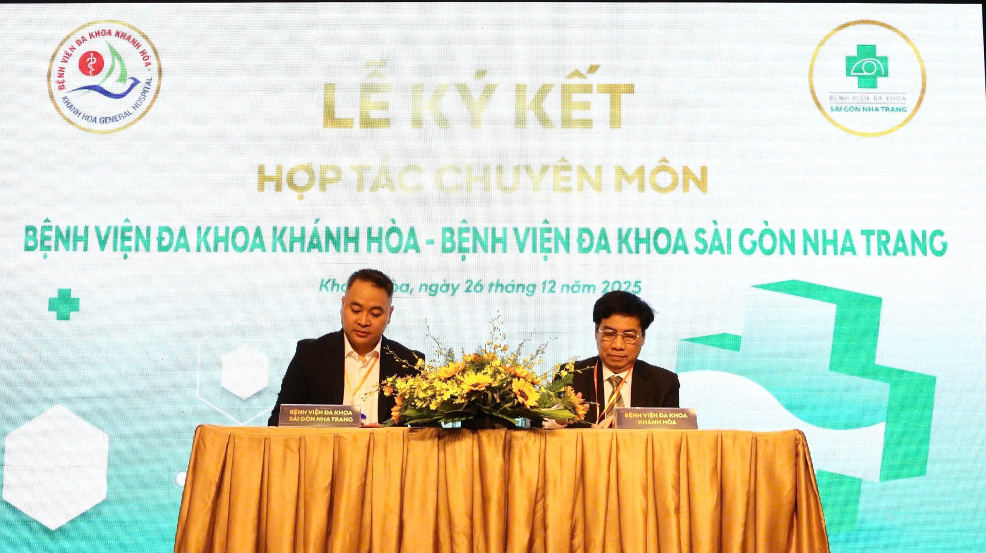 Ký kết hợp tác chuyên môn giữa Bệnh viện Đa khoa Khánh Hoà và BVĐK Sài Gòn Nha Trang​​​​​​​