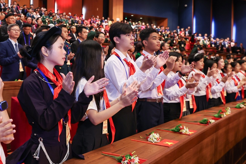 Nâng tỷ lệ khen thưởng cấp Nhà nước cho người lao động đạt 10% trở lên