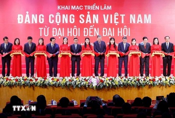 Tổng Bí thư dự khai mạc triển lãm “Đảng Cộng sản Việt Nam - Từ Đại hội đến Đại hội”