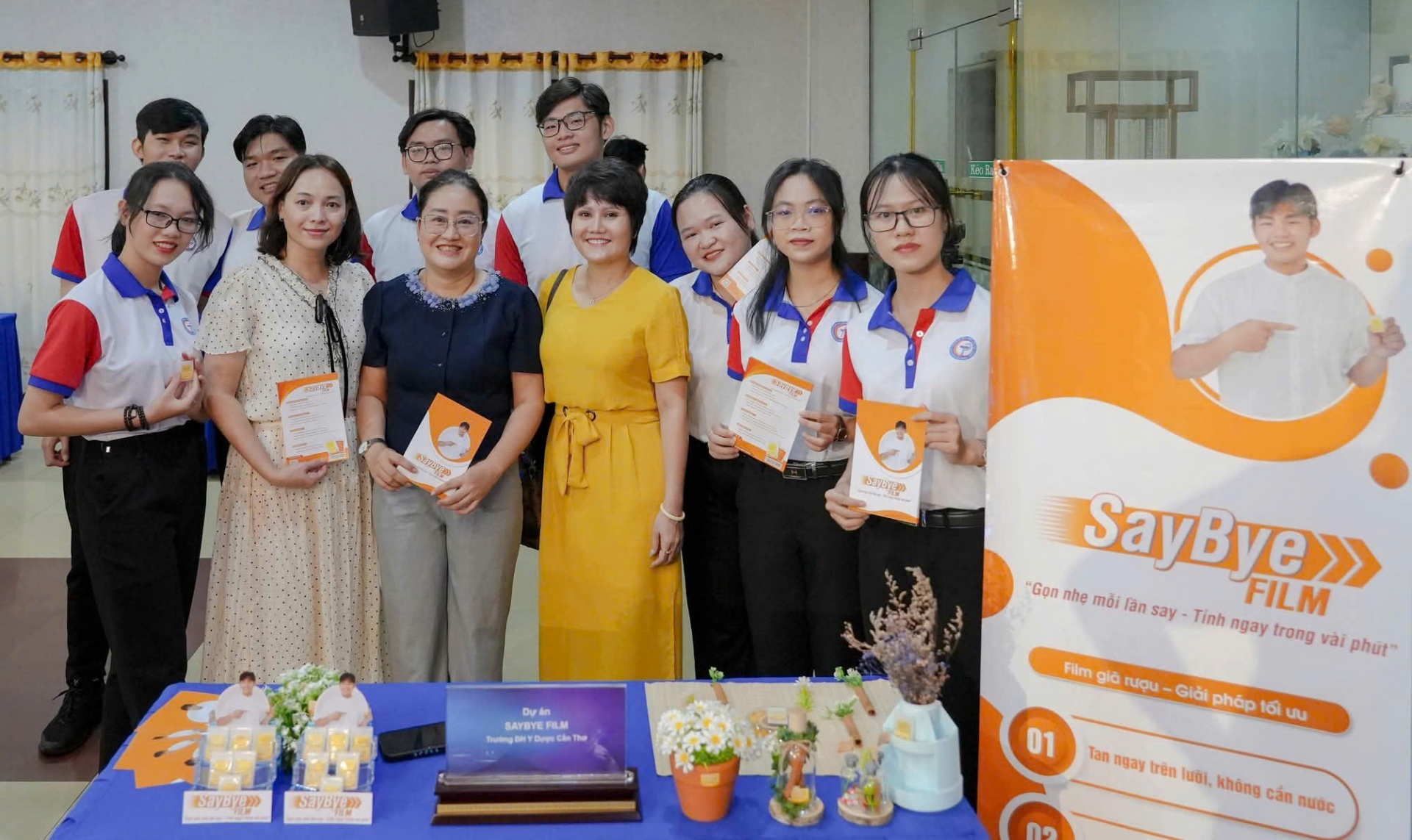 Từ Nghị quyết 57 đến thực tiễn - Đại học Y Dược Cần Thơ vươn tới trung tâm y khoa vùng Từ Nghị quyết 57 đến thực tiễn - Đại học Y Dược Cần Thơ vươn tới trung tâm y khoa vùng