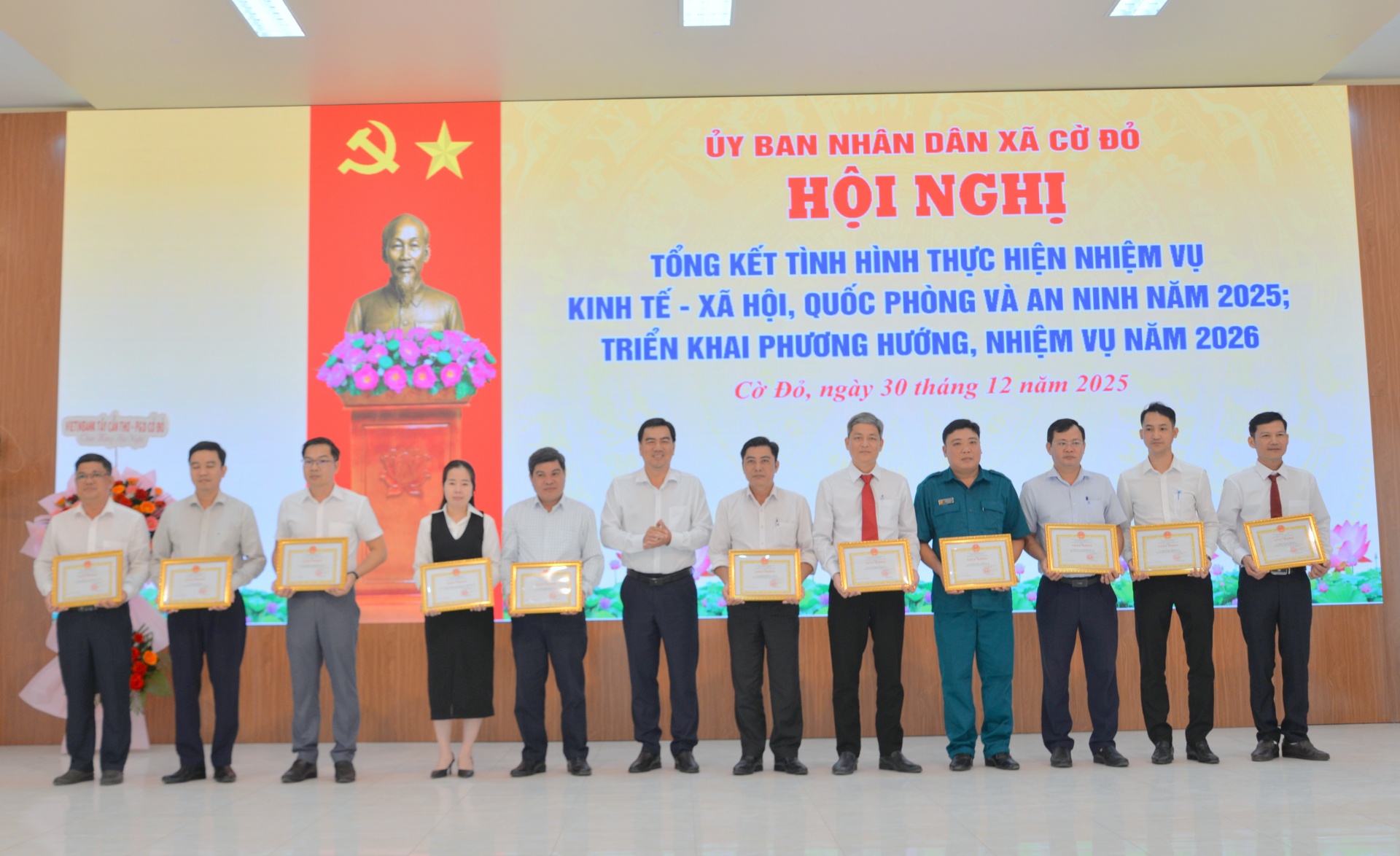 Cờ Đỏ phát huy nội lực, tạo nền tảng phát triển bền vững