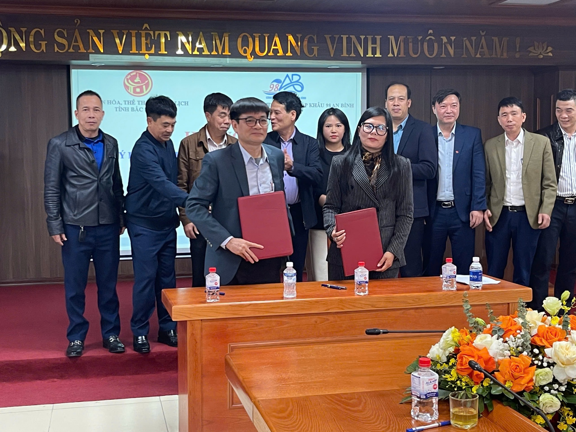 Bắc Ninh: Ký biên bản ghi nhớ tài trợ nước uống cho các giải thể thao năm 2026