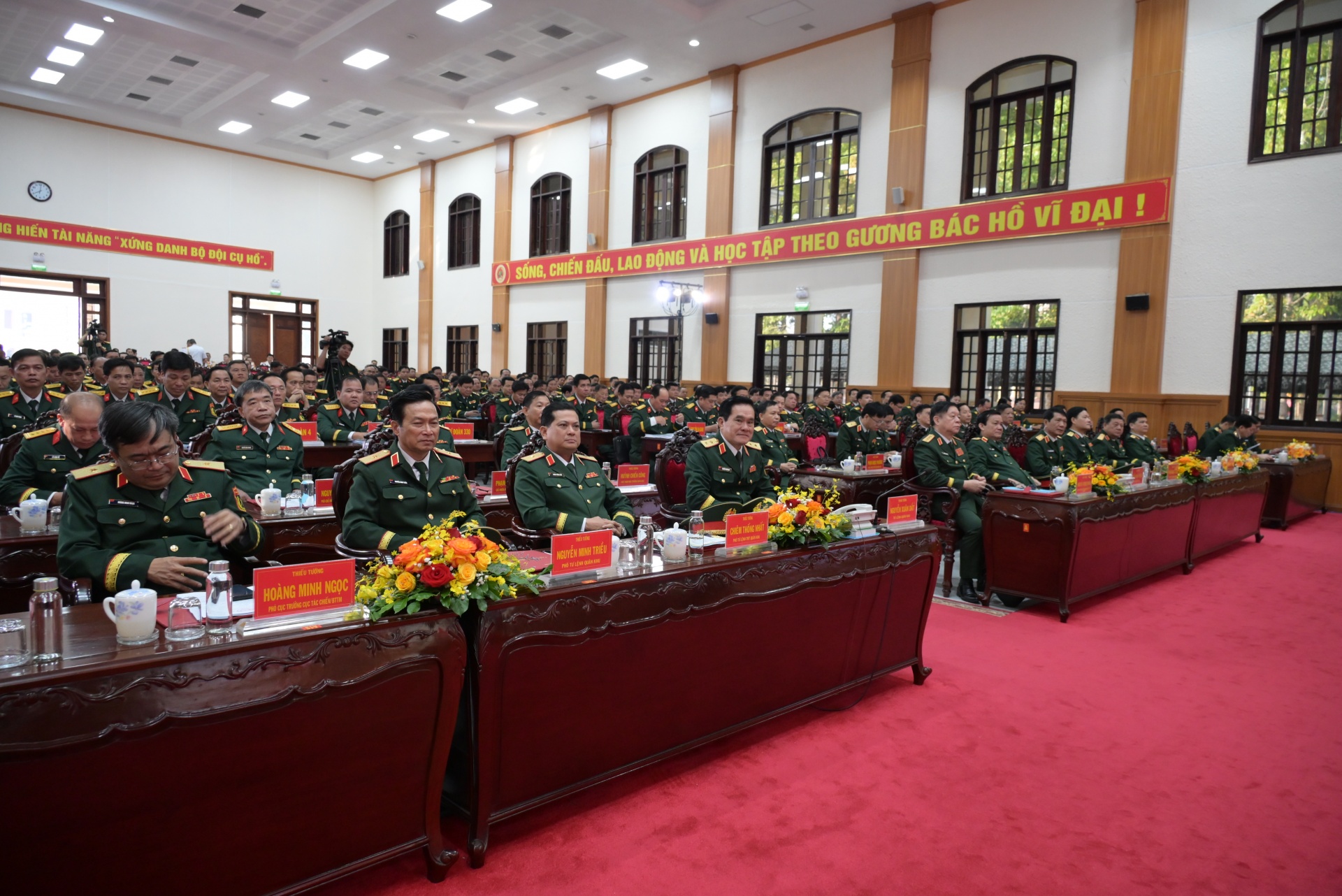 Lực lượng vũ trang Quân khu 9 đón nhận Huân chương Bảo vệ Tổ quốc hạng Nhất Lực lượng vũ trang Quân khu 9 đón nhận Huân chương Bảo vệ Tổ quốc hạng Nhất