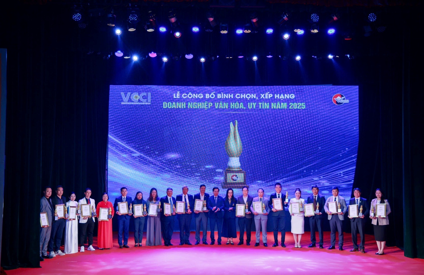 Các doanh nghiệp đạt giải tại Doanh Nghiệp Văn Hóa, Uy Tín 2025 do Liên đoàn Thương mại và Công nghiệp Việt Nam (VCCI) trao giải