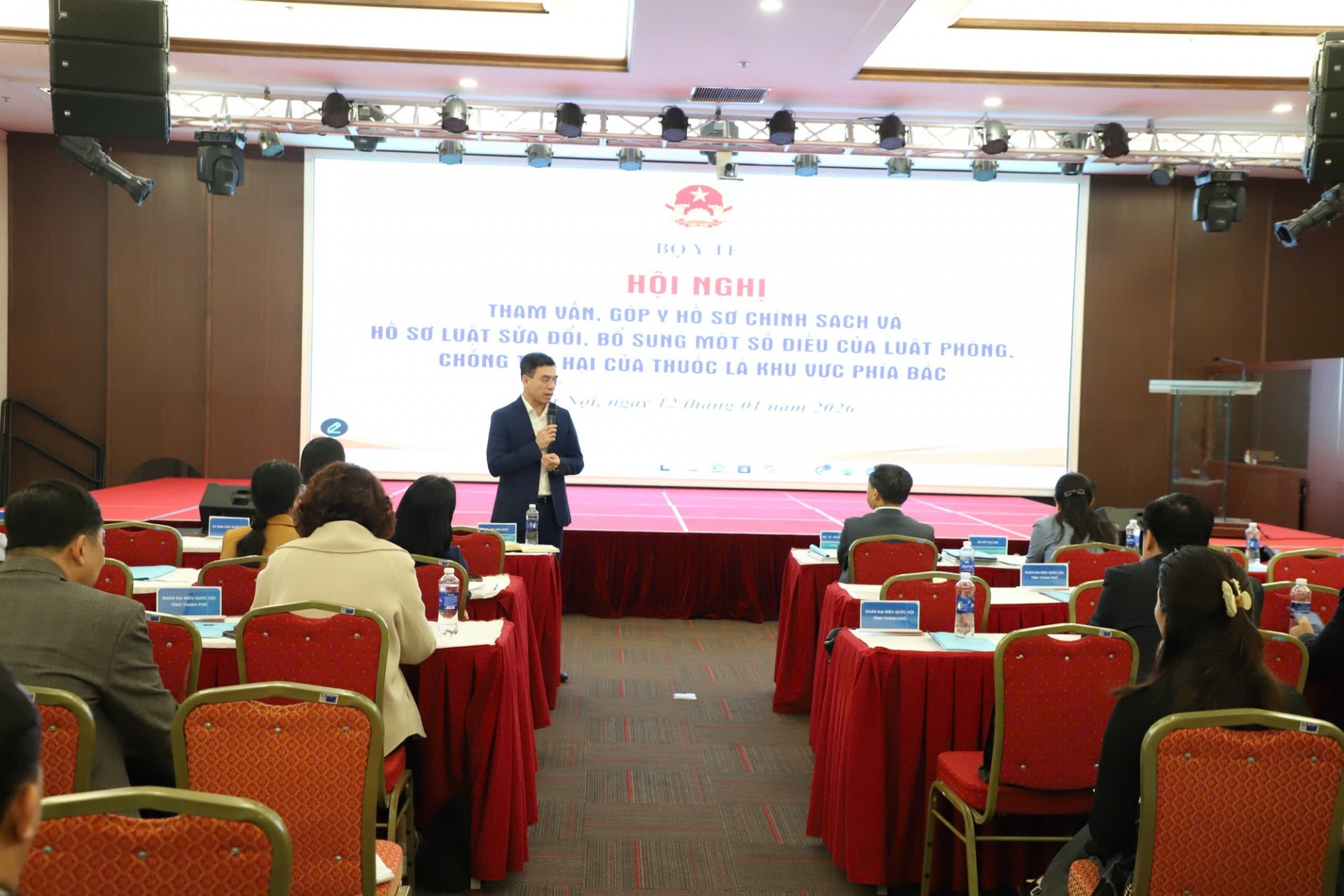 TS Hà Anh Đức, Cục trưởng Cục Quản lý khám chữa bệnh, Bộ Y tế trình bày các điểm mới, bổ sung, cập nhật trong dự thảo sửa đổi Luật Phòng chống tác hại của thuốc lá - Ảnh: VGP TS Hà Anh Đức, Cục trưởng Cục Quản lý khám chữa bệnh, Bộ Y tế trình bày các điểm mới, bổ sung, cập nhật trong dự thảo sửa đổi Luật Phòng chống tác hại của thuốc lá - Ảnh: VGP