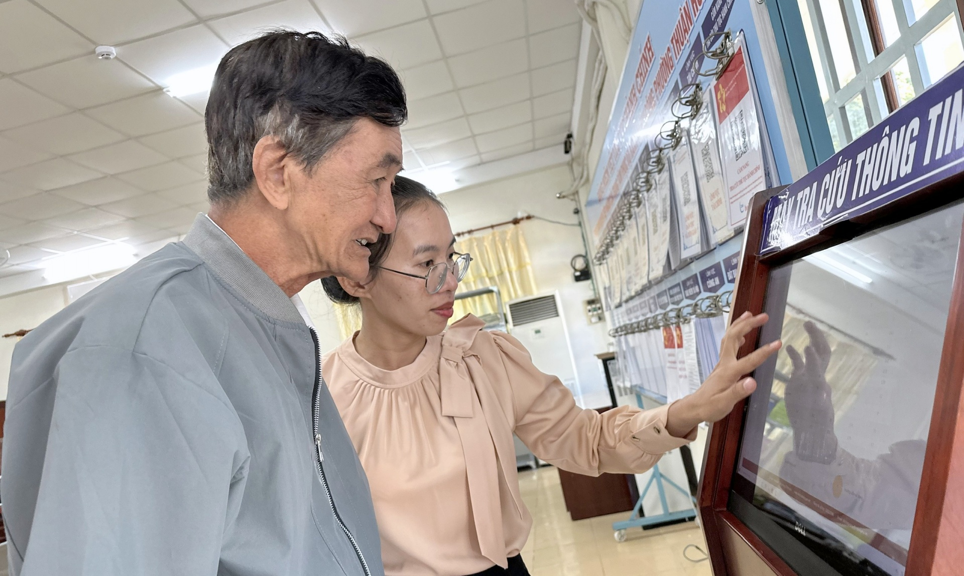 Phường Thuận Hưng (Cần Thơ) chủ động nghiên cứu ứng dụng AI trong giải quyết thủ tục hành chính