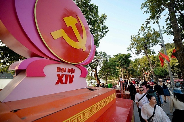 Hà Nội rợp cờ hoa đón chào Đại hội Đảng lần thứ XIV
