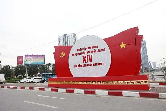 Hà Nội rợp cờ hoa đón chào Đại hội Đảng lần thứ XIV