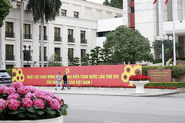 Hà Nội rợp cờ hoa đón chào Đại hội Đảng lần thứ XIV