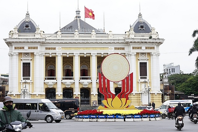 Hà Nội rợp cờ hoa đón chào Đại hội Đảng lần thứ XIV