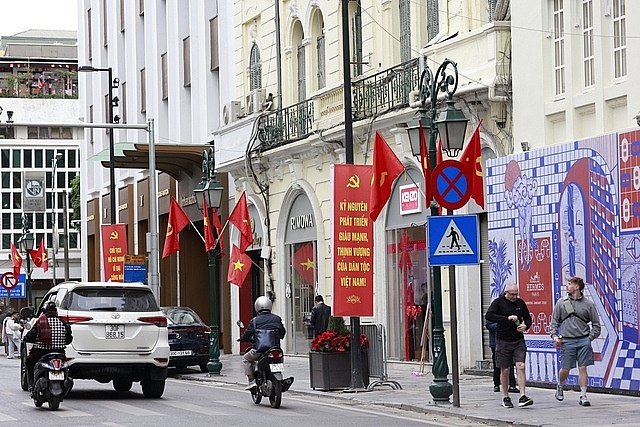 Hà Nội rợp cờ hoa đón chào Đại hội Đảng lần thứ XIV