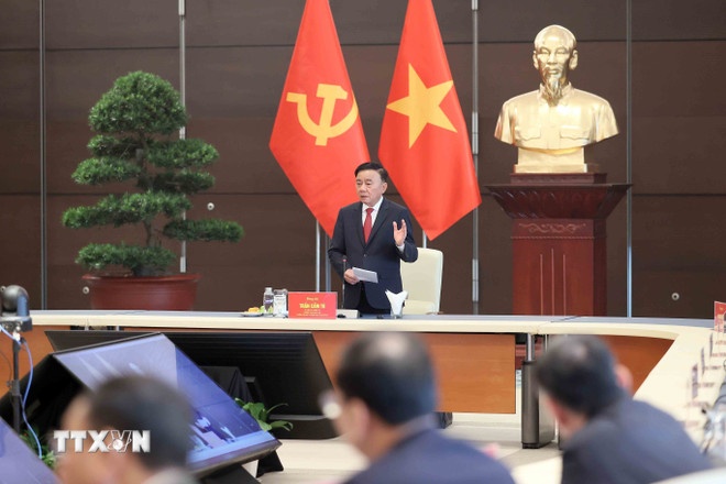 Thường trực Ban Bí thư Trần Cẩm Tú phát biểu chỉ đạo tại buổi tổng duyệt. (Ảnh: TTXVN) Thường trực Ban Bí thư Trần Cẩm Tú phát biểu chỉ đạo tại buổi tổng duyệt. (Ảnh: TTXVN)