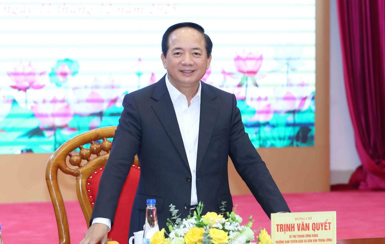 Khơi dậy tinh thần yêu nước, ý chí quyết tâm thực hiện thắng lợi mục tiêu chiến lược trong kỷ nguyên mới Khơi dậy tinh thần yêu nước, ý chí quyết tâm thực hiện thắng lợi mục tiêu chiến lược trong kỷ nguyên mới