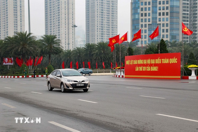 Thủ đô Hà Nội rực rỡ cờ hoa, hân hoan chào đón Đại hội XIV của Đảng