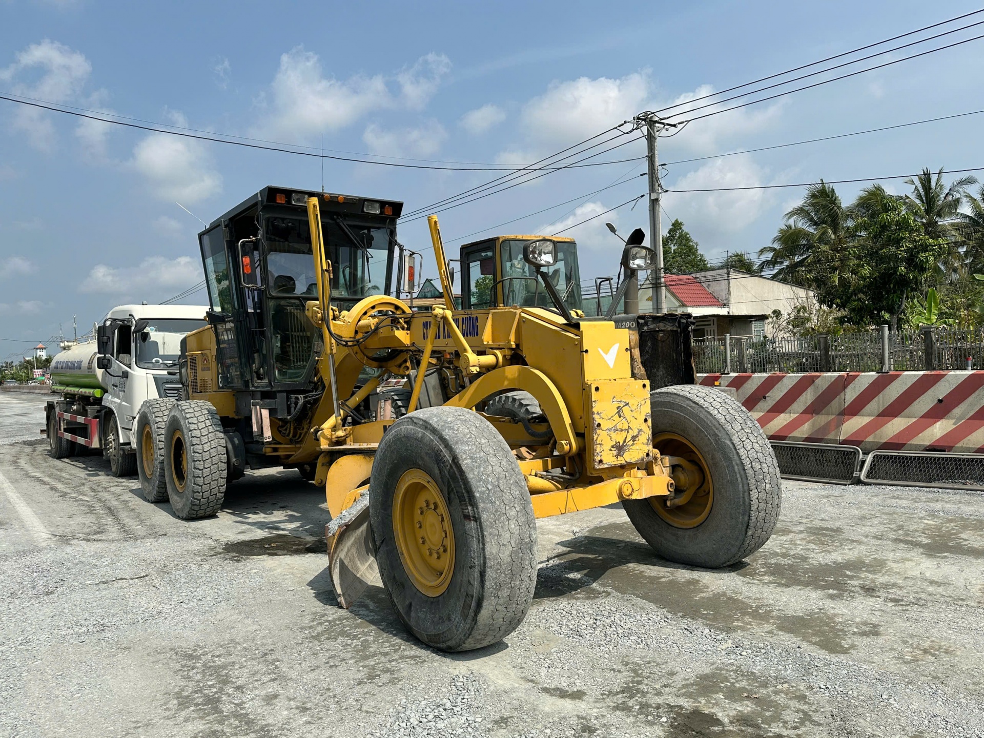 Người dân lo lắng vì Quốc lộ 1 qua TP. Cần Thơ mất an toàn giao thông khi sửa chữa