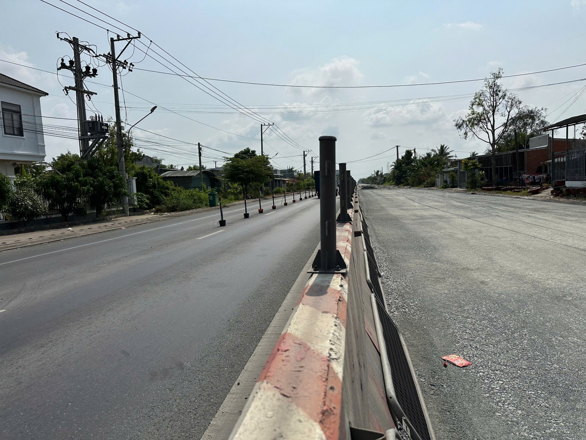 Người dân lo lắng vì Quốc lộ 1 qua TP. Cần Thơ mất an toàn giao thông khi sửa chữa