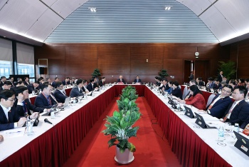 dai hoi xiv cua dang ket tinh tri tue y chi tu luc tu cuong cua dan toc