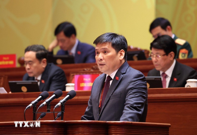 Đồng chí Nguyễn Thanh Bình, Phó Trưởng Ban Tổ chức Trung ương, tham luận về vấn đề “Xây dựng, hoàn thiện tổ chức bộ máy của hệ thống chính trị đáp ứng yêu cầu phát triển đất nước trong kỷ nguyên mới.” (Ảnh: TTXVN) Đồng chí Nguyễn Thanh Bình, Phó Trưởng Ban Tổ chức Trung ương, tham luận về vấn đề “Xây dựng, hoàn thiện tổ chức bộ máy của hệ thống chính trị đáp ứng yêu cầu phát triển đất nước trong kỷ nguyên mới.” (Ảnh: TTXVN)