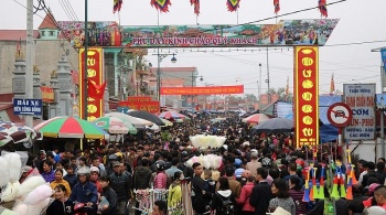 Chợ Viềng Xuân Vụ Bản – Phiên chợ cầu may độc nhất vô nhị