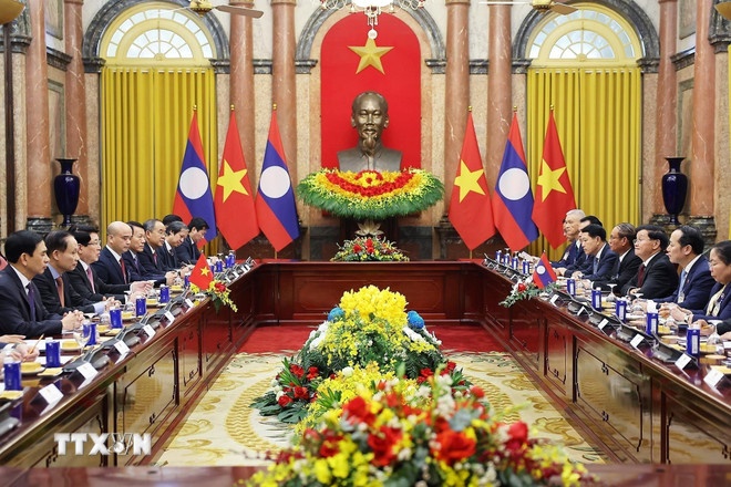 Chủ tịch nước Lương Cường hội đàm với Tổng Bí thư, Chủ tịch nước Lào Thongloun Sisoulith thăm cấp Nhà nước tới Việt Nam. (Ảnh: TTXVN) Chủ tịch nước Lương Cường hội đàm với Tổng Bí thư, Chủ tịch nước Lào Thongloun Sisoulith thăm cấp Nhà nước tới Việt Nam. (Ảnh: TTXVN)