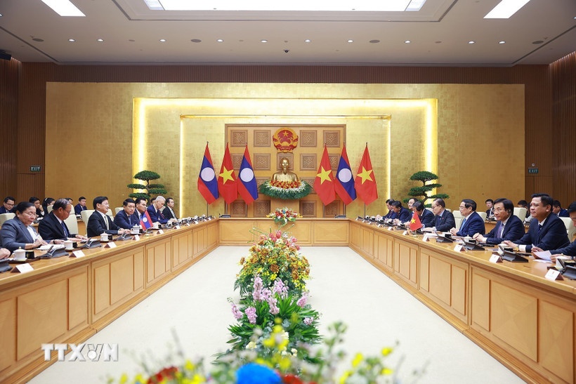 Thủ tướng Phạm Minh Chính hội kiến Tổng Bí thư, Chủ tịch nước Lào Thongloun Sisoulith. (Ảnh: TTXVN) Thủ tướng Phạm Minh Chính hội kiến Tổng Bí thư, Chủ tịch nước Lào Thongloun Sisoulith. (Ảnh: TTXVN)