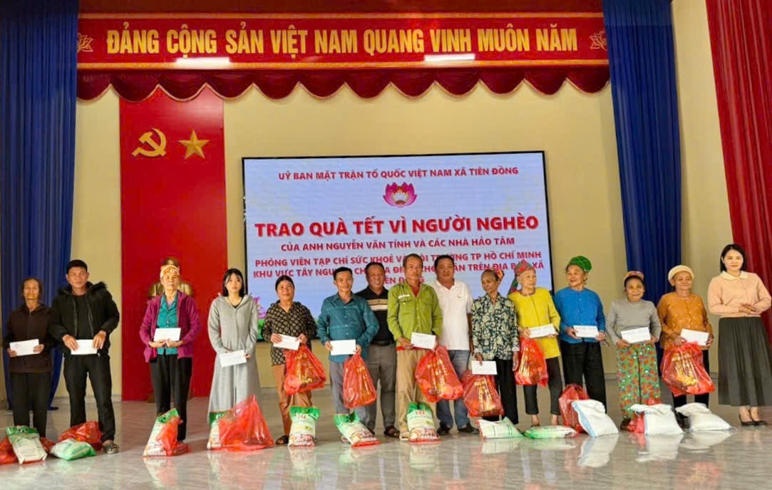 Mang mùa xuân sớm đến với đồng bào vùng lũ Nghệ An