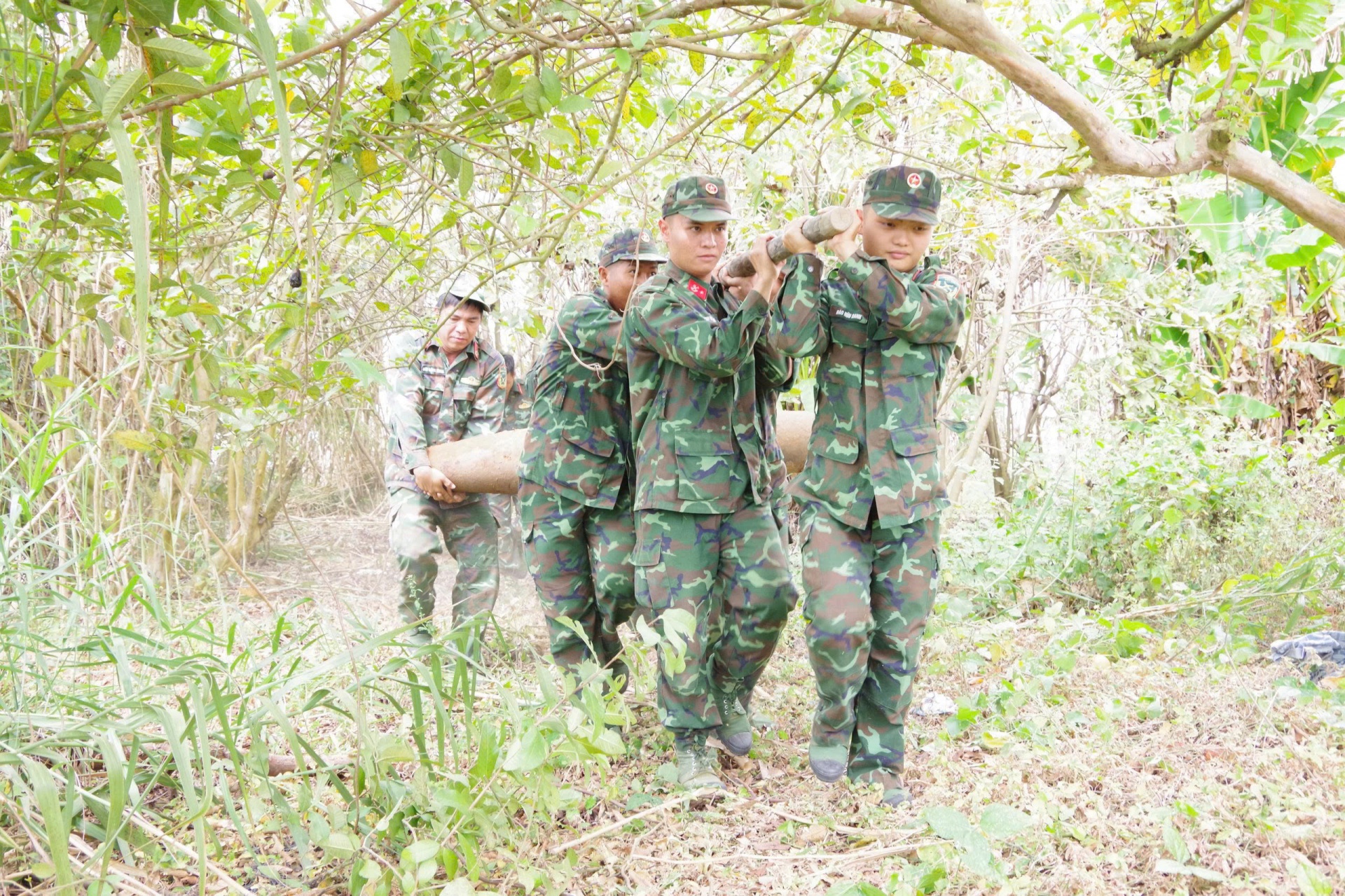 Công binh Quân khu 9 hủy nổ an toàn 4,344 tấn bom, mìn, vật nổ