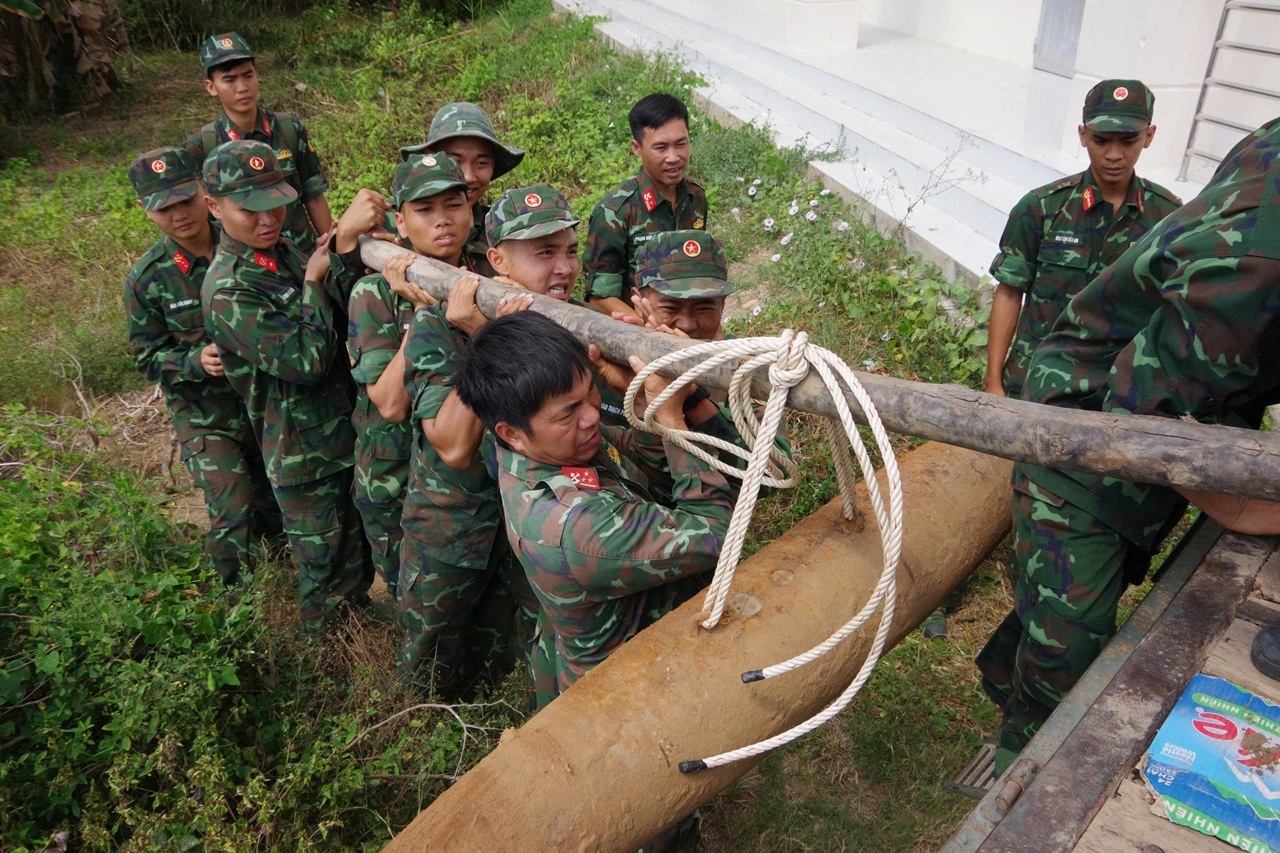 Công binh Quân khu 9 hủy nổ an toàn 4,344 tấn bom, mìn, vật nổ