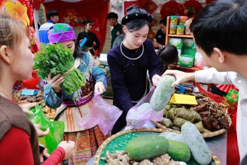 Bảo đảm đủ thực phẩm, giá cả ổn định, không để ùn ứ rác thải dịp Tết