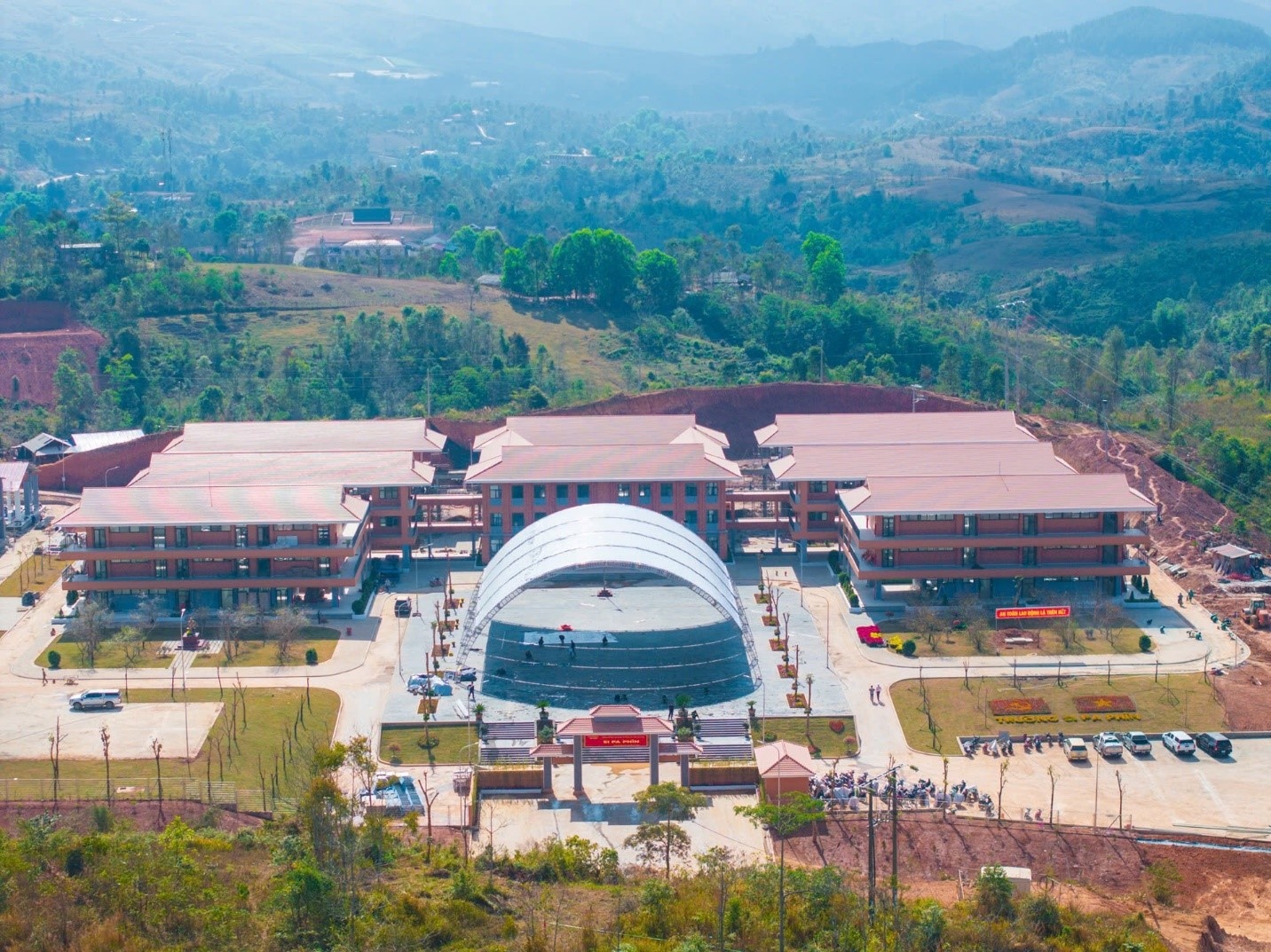 Triển khai giải pháp nước sạch học đường tại Trường phổ thông nội trú liên cấp Si Pa Phìn