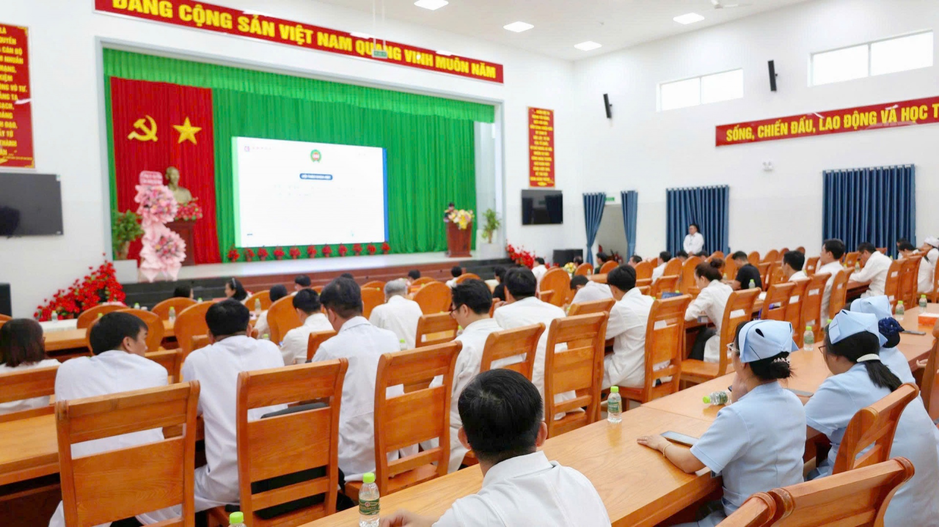 Quản lý đau hiệu quả, thước đo chất lượng chăm sóc người bệnh