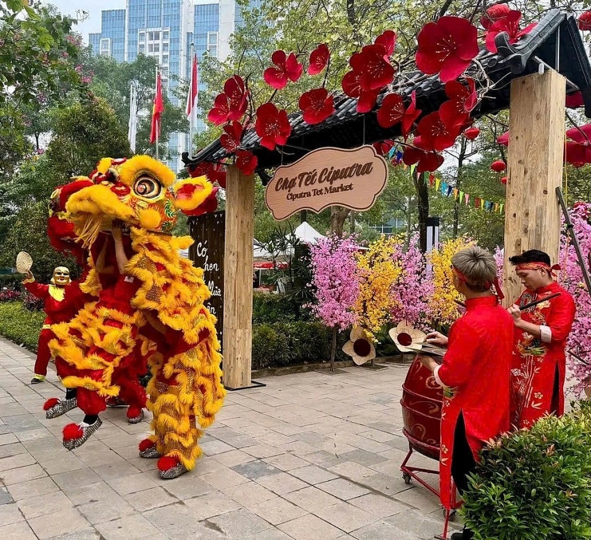 Chợ tết Ciputra 2026: Dấu ấn xuân Việt trong không gian sống quốc tế đẳng cấp