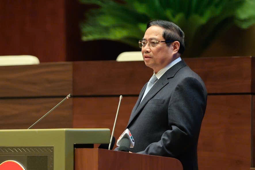   Thủ tướng Phạm Minh Chính phân tích 12 nội dung cốt lõi của chương trình hành động - Ảnh: VGP