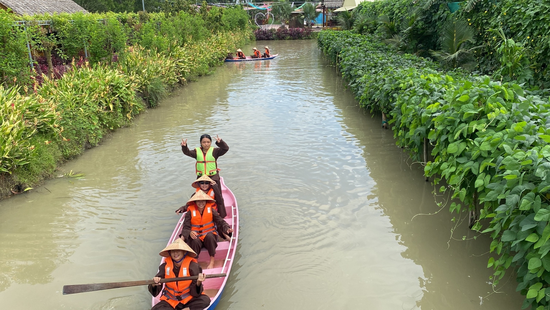 Đến Sông Hậu Farm, để thấy Tết của những ký ức miền sông nước