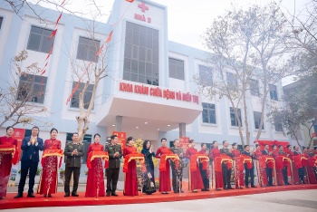 Sun Group tài trợ gói thiết bị y tế trị giá 12 tỷ đồng cho Trung tâm y tế Tương Dương, Nghệ An