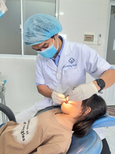 Những thói quen xấu ảnh hưởng đến răng và hàm ở trẻ