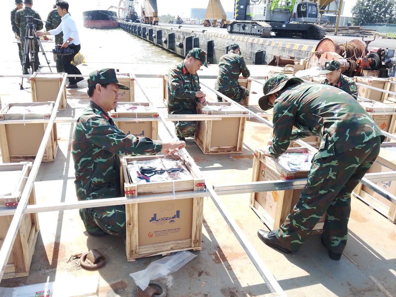 Cần Thơ bắn pháo hoa trên sông, tôn vinh nét đặc trưng đô thị miền Tây Cần Thơ bắn pháo hoa trên sông, tôn vinh nét đặc trưng đô thị miền Tây