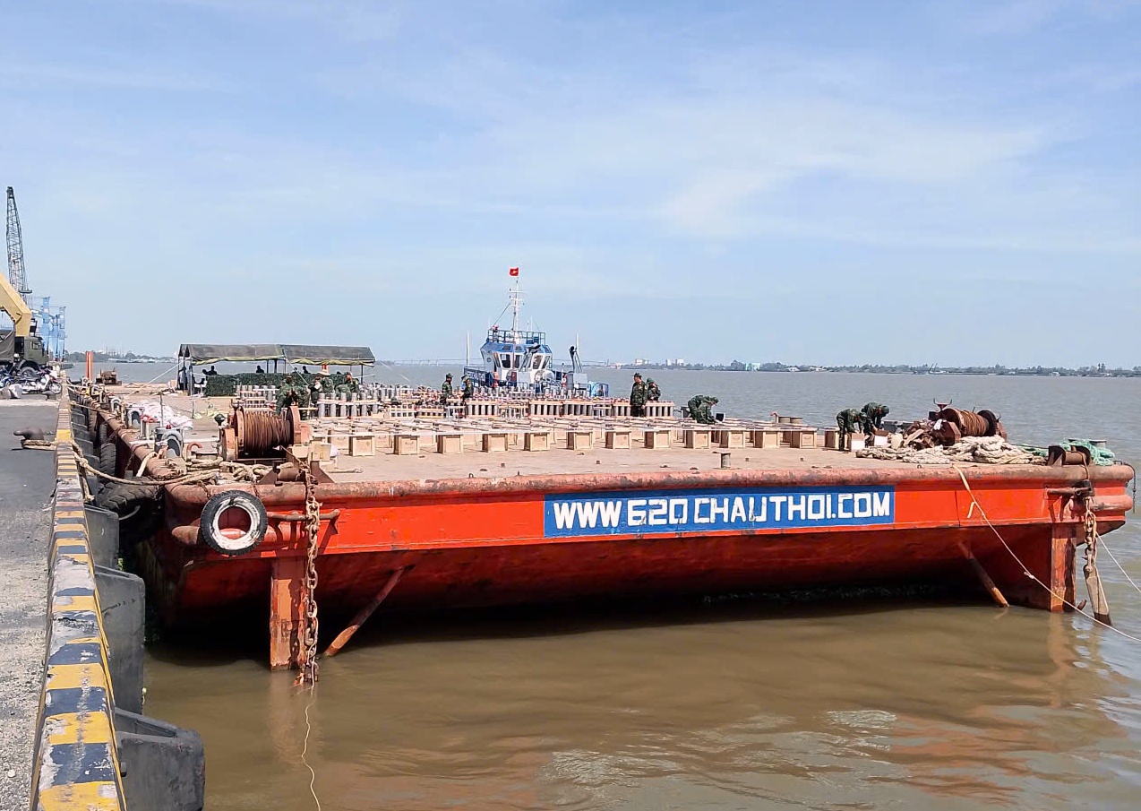 Cần Thơ bắn pháo hoa trên sông, tôn vinh nét đặc trưng đô thị miền Tây Cần Thơ bắn pháo hoa trên sông, tôn vinh nét đặc trưng đô thị miền Tây