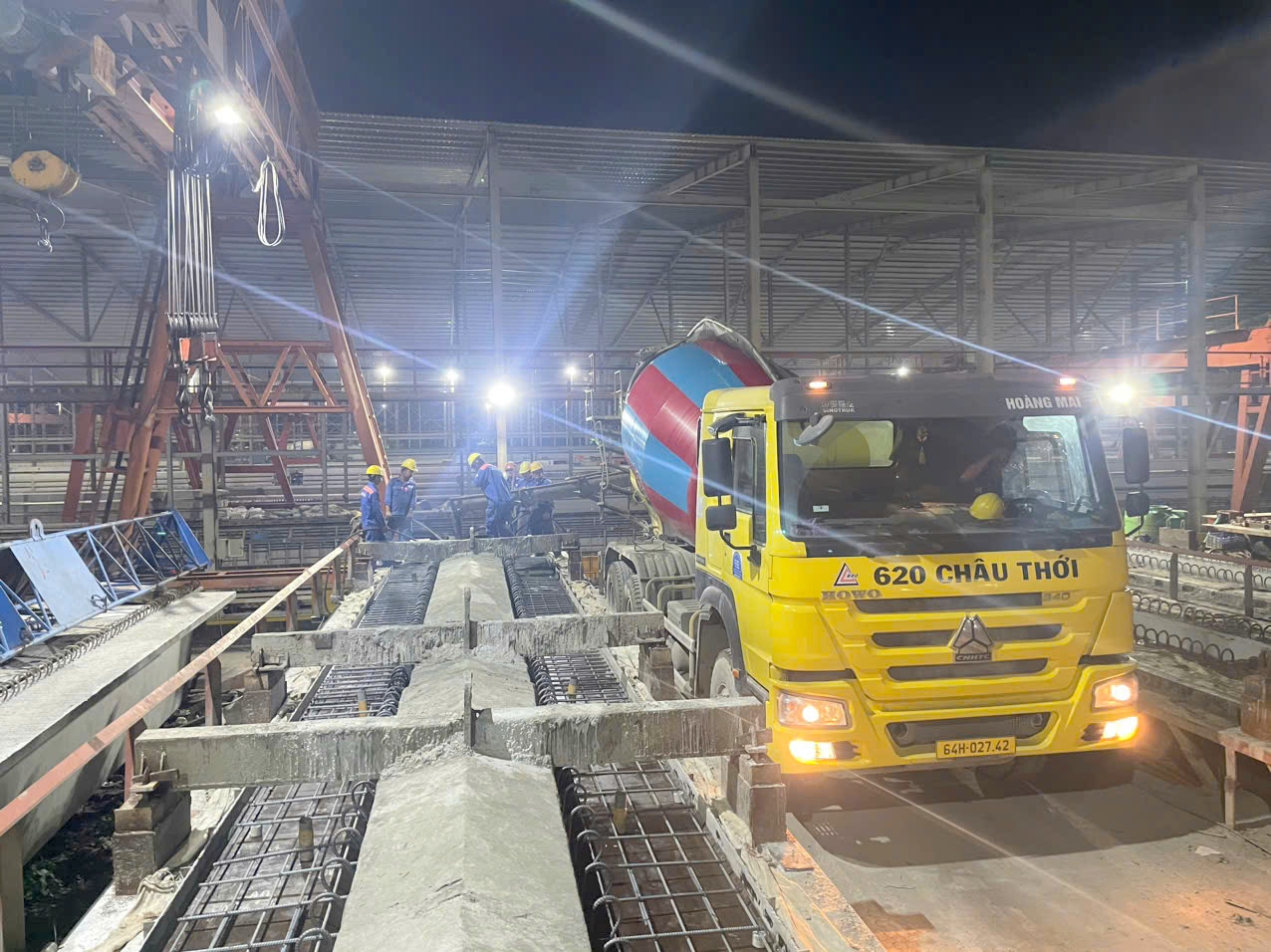 Lặng thầm dựng nhịp cầu tương lai cho Đồng bằng sông Cửu Long