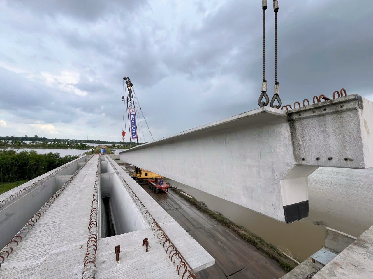 Lặng thầm dựng nhịp cầu tương lai cho Đồng bằng sông Cửu Long