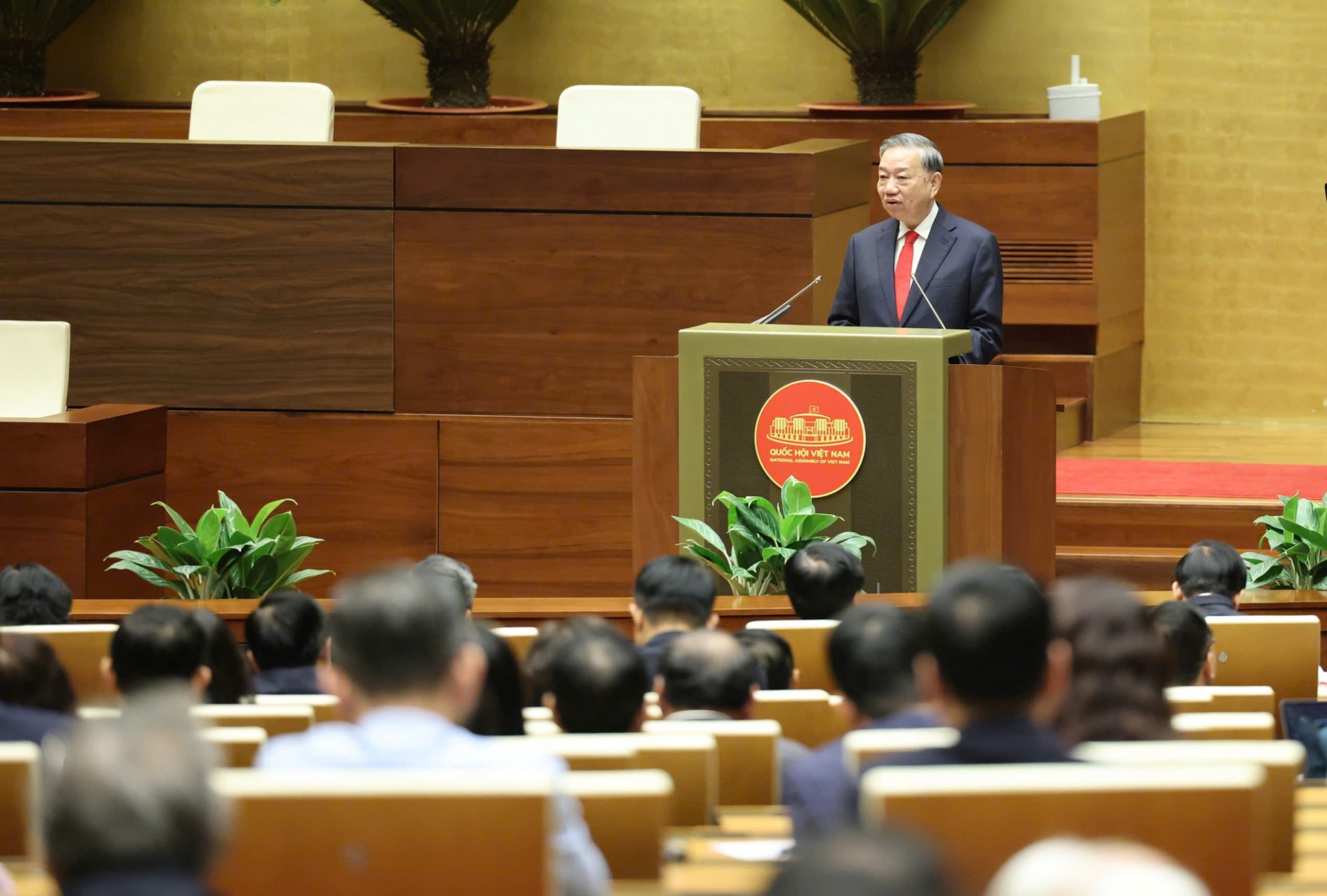 Tổng Bí thư Tô Lâm phát biểu chỉ đạo tại Hội nghị toàn quốc nghiên cứu, học tập, quán triệt và triển khai thực hiện Nghị quyết số 79 và 80 - Ảnh VGP